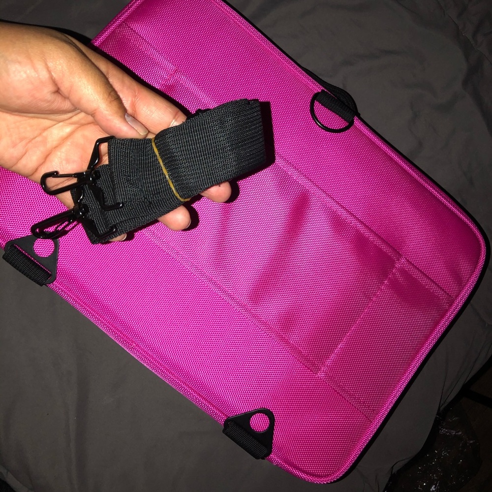 Travel makeup bag